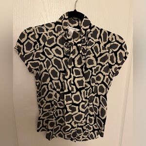 Diane von Furstenberg Black and White Women's Top